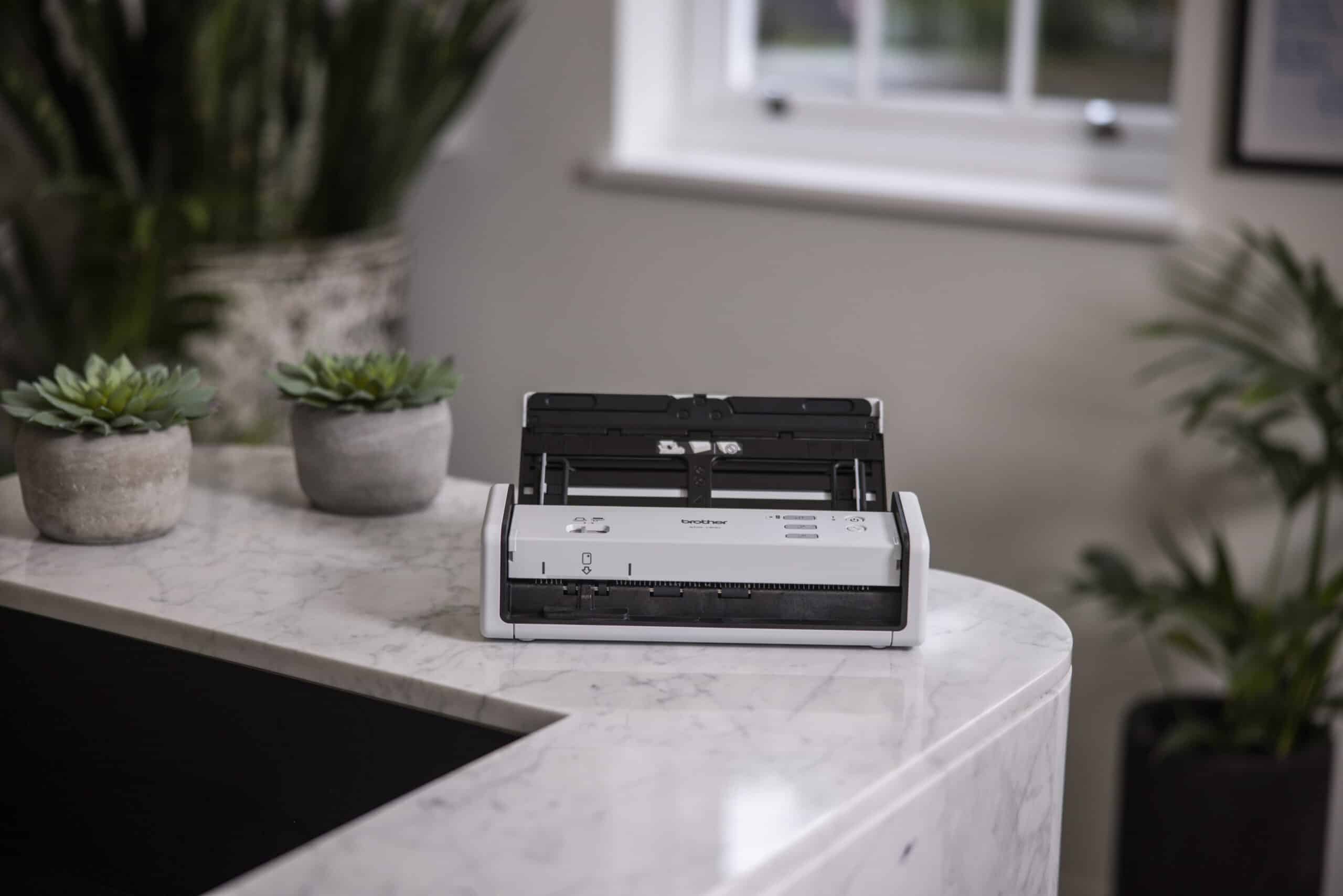 Brother ADS-1300 A4 documentscanner voor ondernemers, kleur scannen