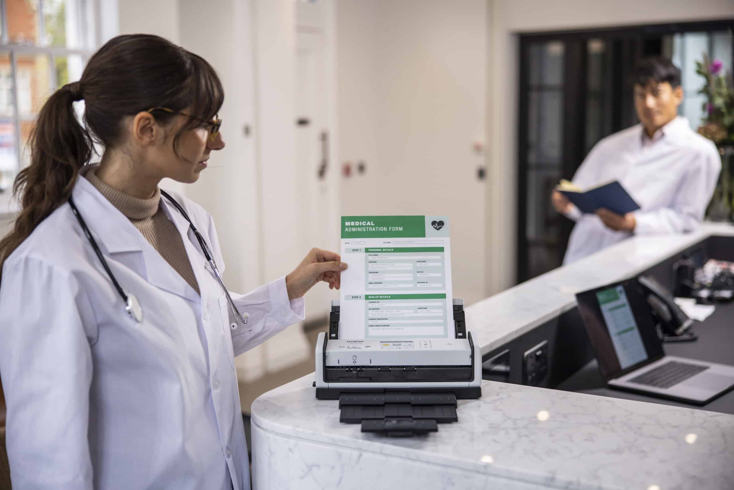 Brother ADS-1800W draadloze A4 documentenscanner voor ID-bewijs scannen