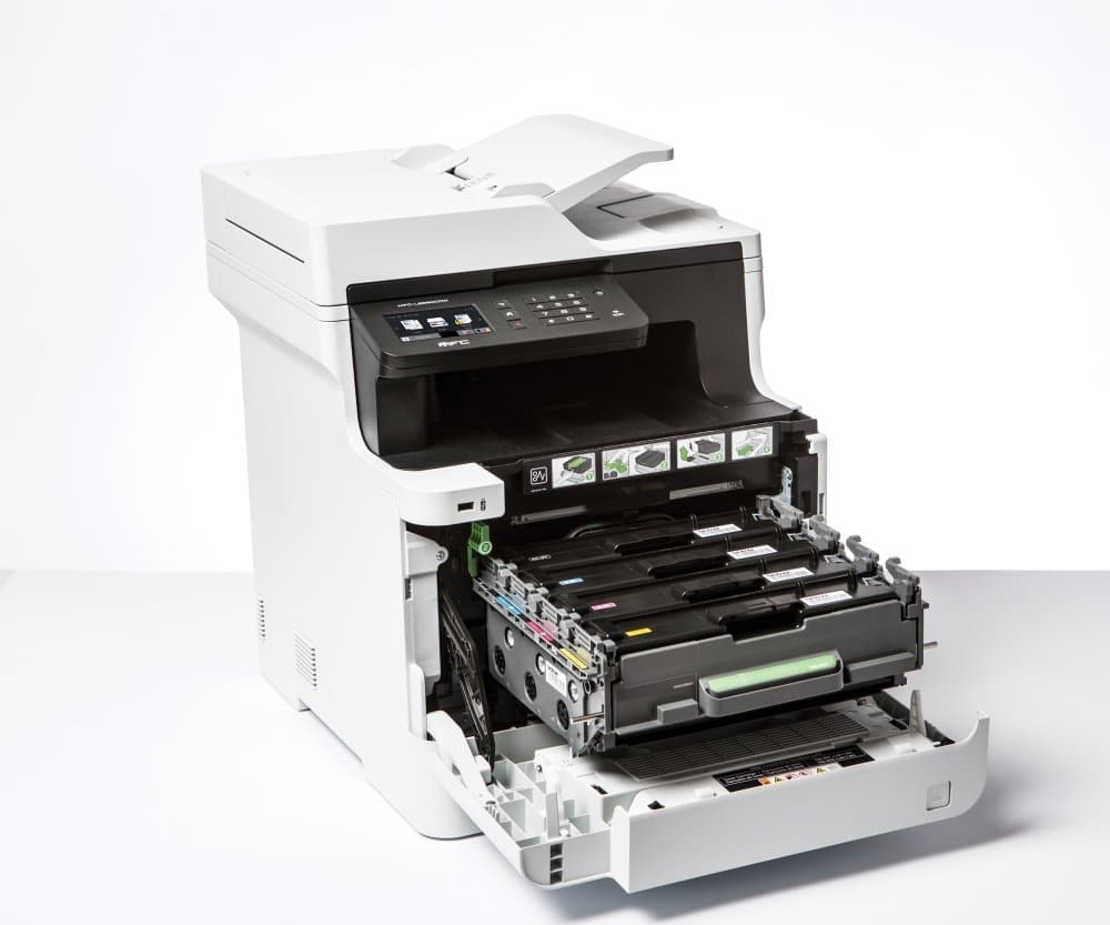 Brother MFC-L8690CDW kleuren laser multifunction printer op kantoor
